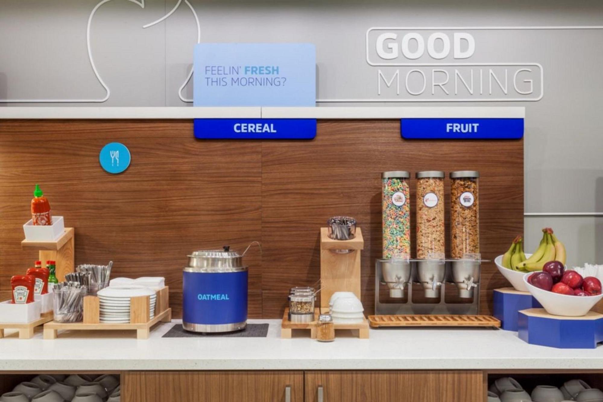 Holiday Inn Express & Suites Austin Airport East By Ihg Eksteriør billede