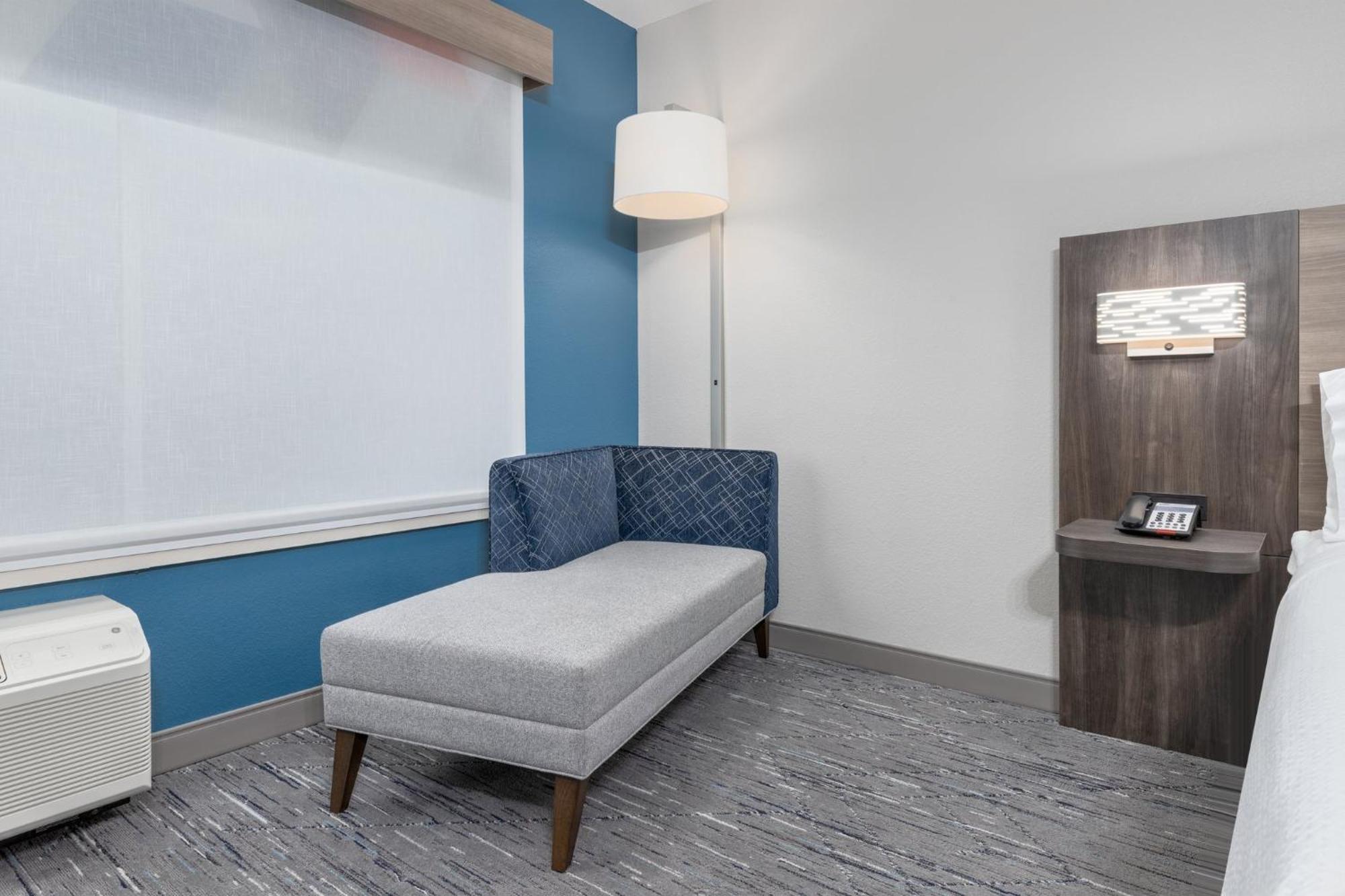 Holiday Inn Express & Suites Austin Airport East By Ihg Eksteriør billede